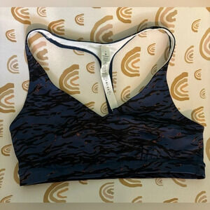 lululemon Arise Bra‎ - FMLB (Flare Multi) size 8 padding not included.